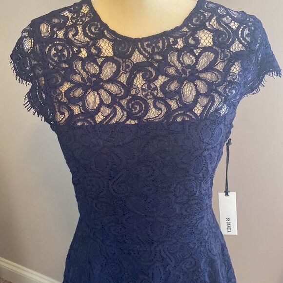 NWT BB Dakota Navy Lace Dress Size 6 - Picture 6 of 8